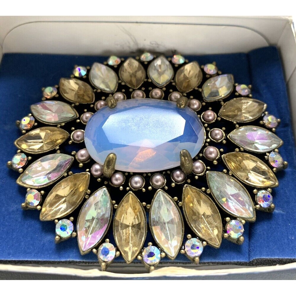 Avon Romantic Pin Retro New Old Stock 2008